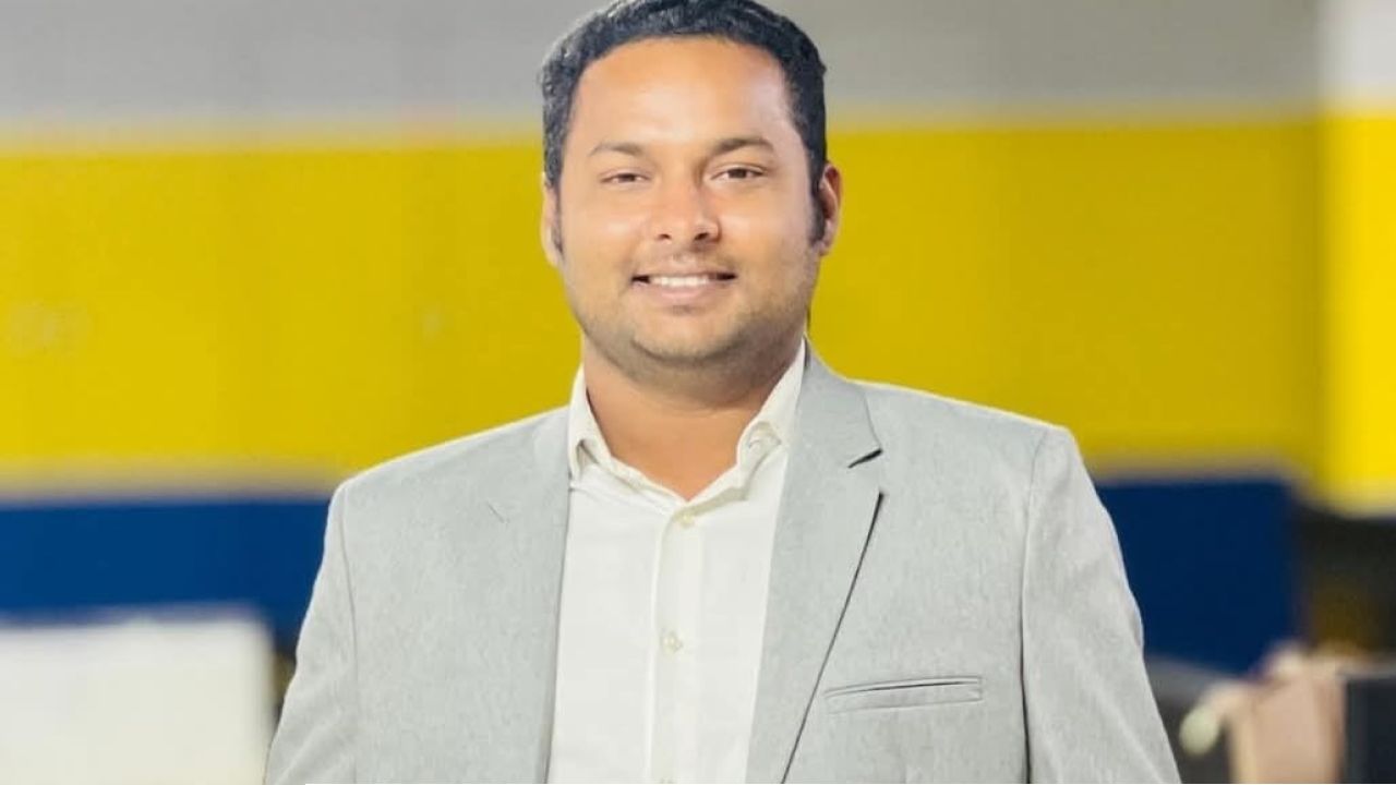 ডিবিসি নিউজ টেলিভিশনের জ্যেষ্ঠ প্রতিবেদক হিসেবে যোগ দিলেন আনজাম খালেক