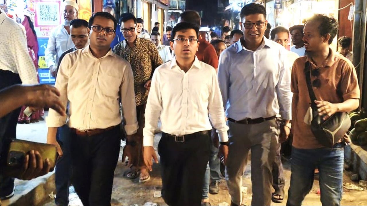 টরকী বন্দরে ফুটপাত দখলমুক্তে অভিযান খাস সম্পত্তি ব্যবস্থাপনায় নজরদারি জোরদার