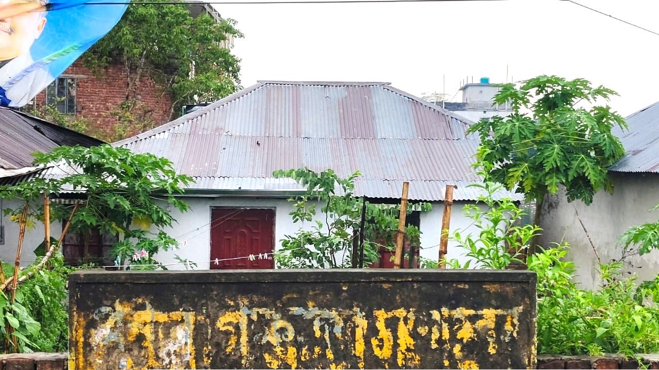 টরকী সরকারি ভবন ভাড়া, জমি দখলের অভিযোগ প্রধান শিক্ষকের বিরুদ্ধে