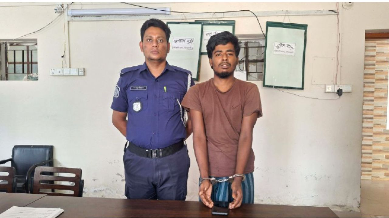  সাংবাদিকের বাড়িতে দুঃসাহসিক চুরি, দুই মাস পর চোর গ্রেপ্তার