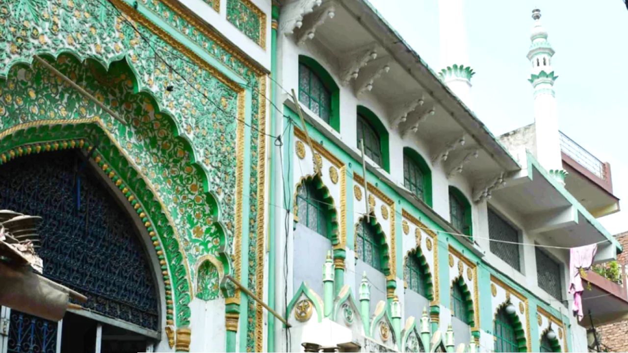  ভারতে ১৫ মসজিদে সিলগালা