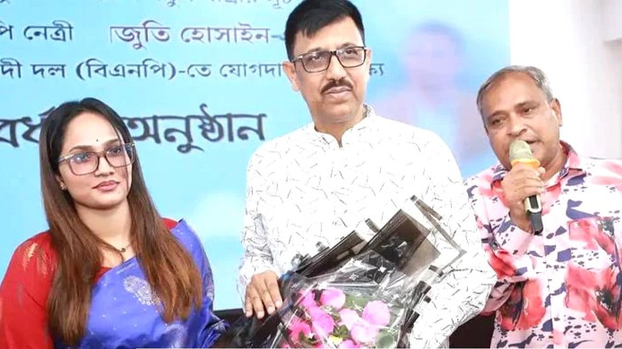 সেঁজুতির নেতৃত্বে এনসিপির ২ শতাধিক নেতাকর্মীর বিএনপিতে যোগদান